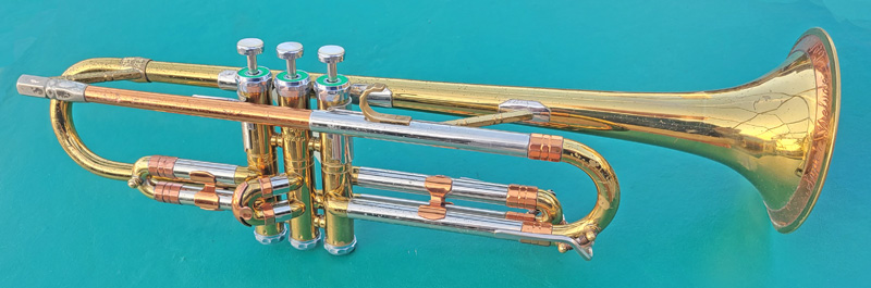 Getzen Super Deluxe Tone Balanced Trumpet Elkhorn