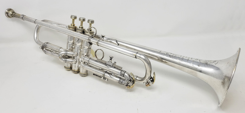 TM Koeder Triumphal Trumpet Peking Naperville, Illinois