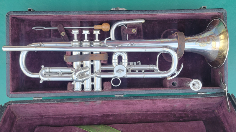 York Metropolitan Trumpet in Case